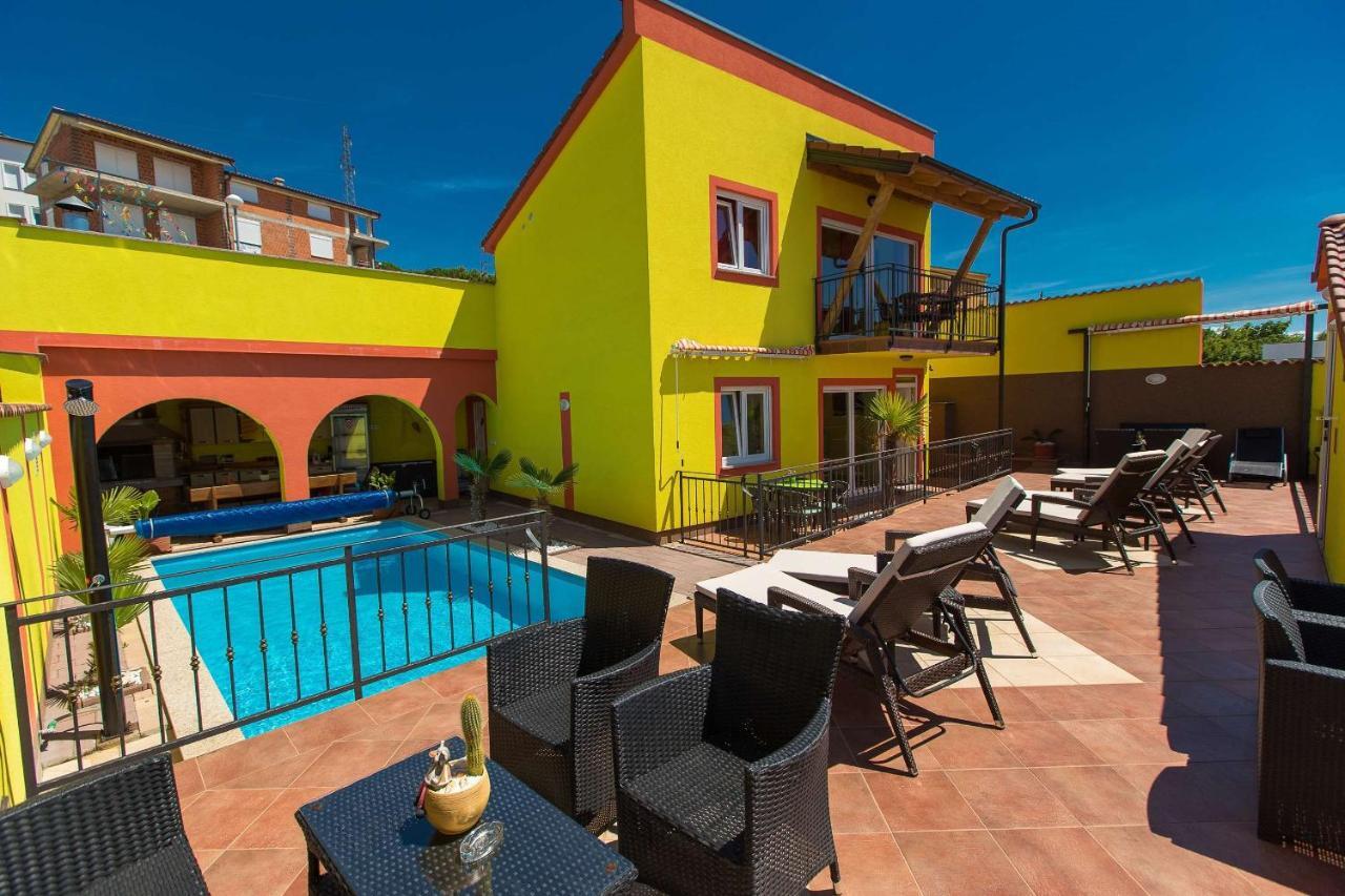 Apartments Ana Lorena Цриквеница Экстерьер фото